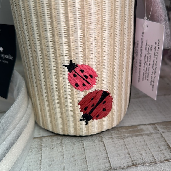 Nwt Kate spade other Dottie embroidered straw Dottie ladybug cylinder bag - Picture 3 of 13
